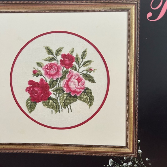 4/$50 Bouquet of Roses Embroidery Pattern 🪡 - Picture 3 of 11